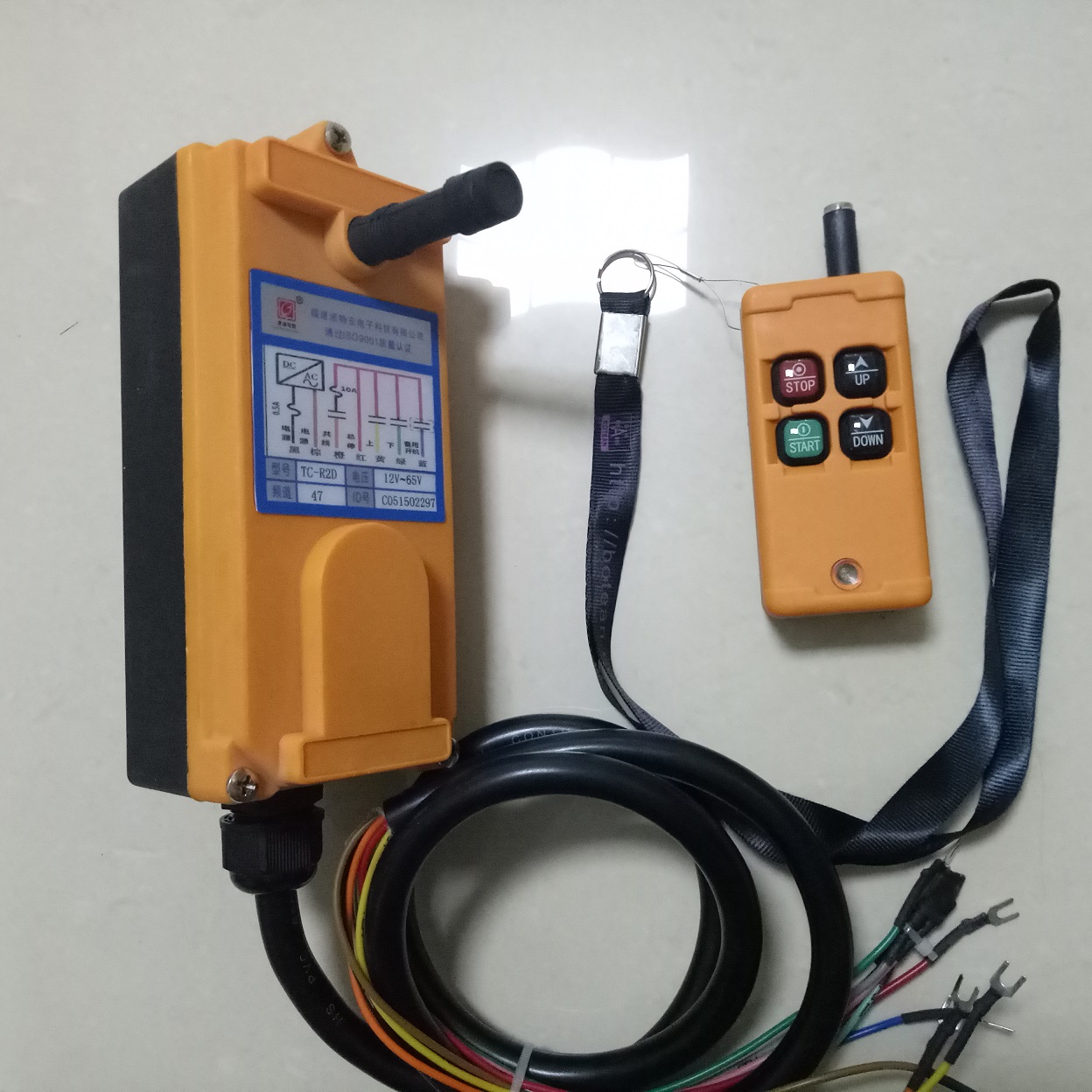 TC-R2D兩路工業(yè)無(wú)線遙控器、農(nóng)機(jī)遙控器
